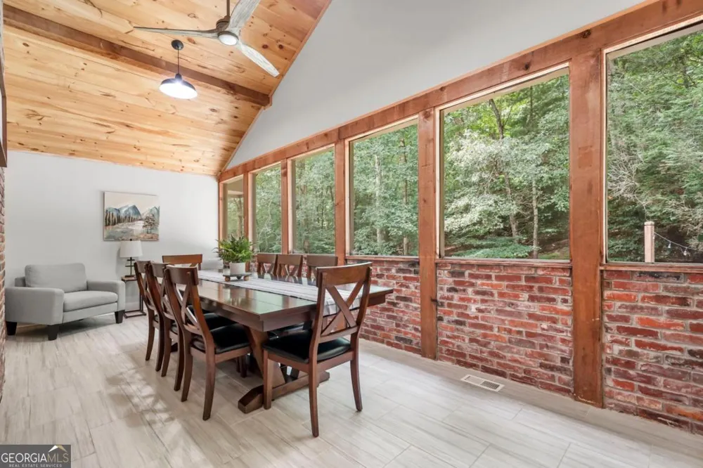 36 Dapple LN Ellijay, GA 30540