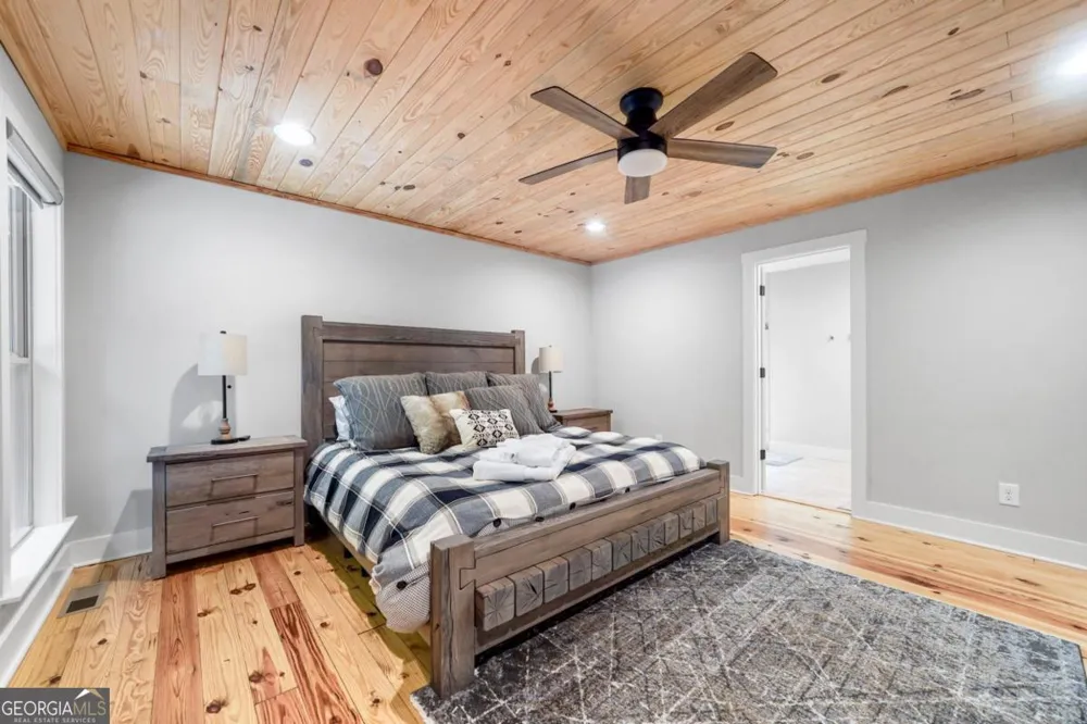 36 Dapple LN Ellijay, GA 30540