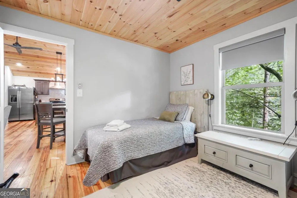 36 Dapple LN Ellijay, GA 30540