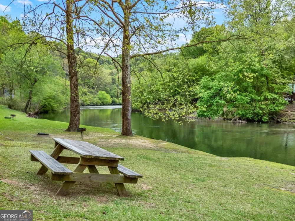 36 Dapple LN Ellijay, GA 30540