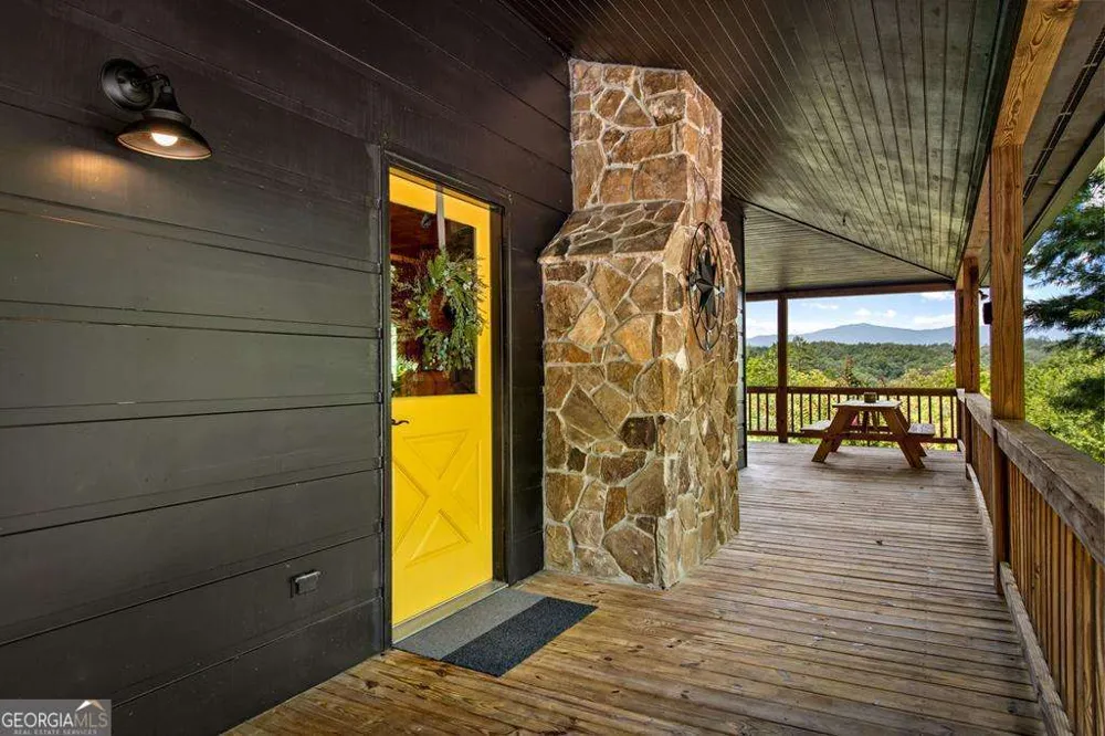185 Austin Mountain RD Copperhill, TN 37317