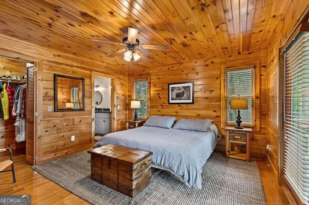 185 Austin Mountain RD Copperhill, TN 37317