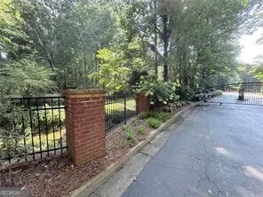 14 Carrington WAY Sandy Springs, GA 30328