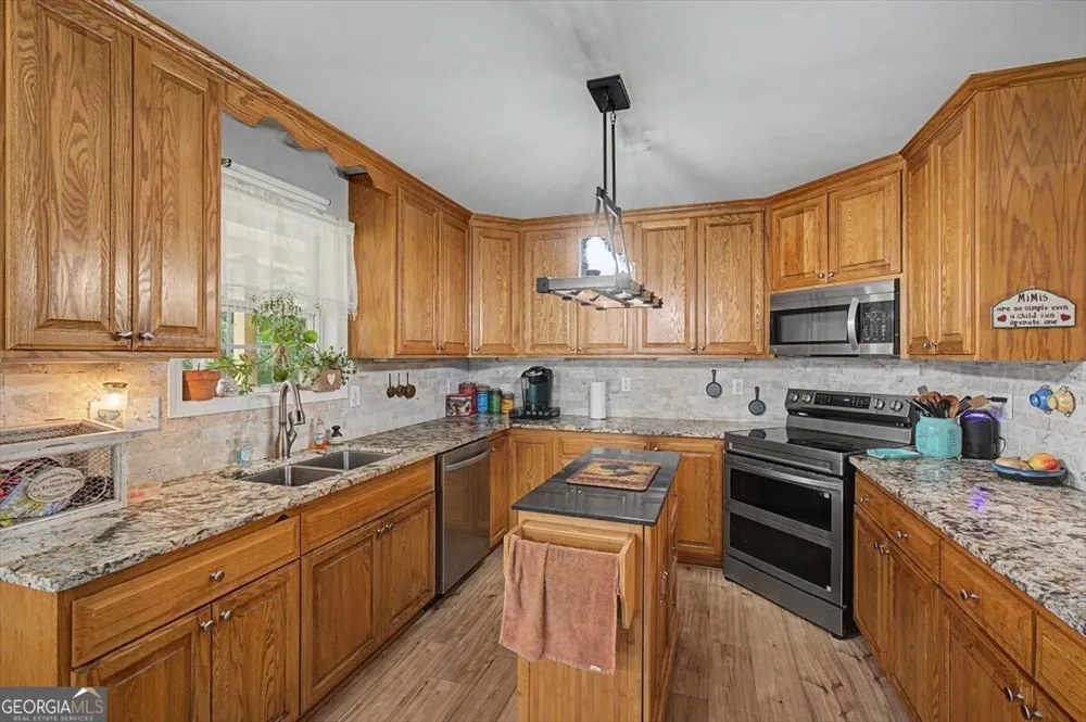 295 Josie LN Canton, GA 30114