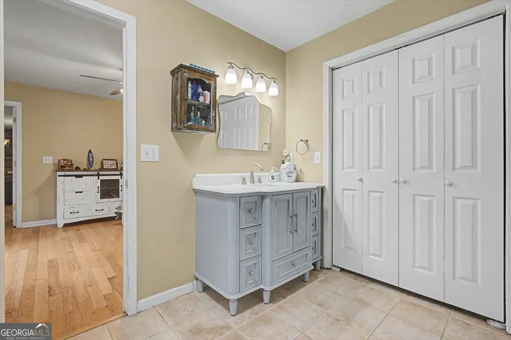 295 Josie LN Canton, GA 30114