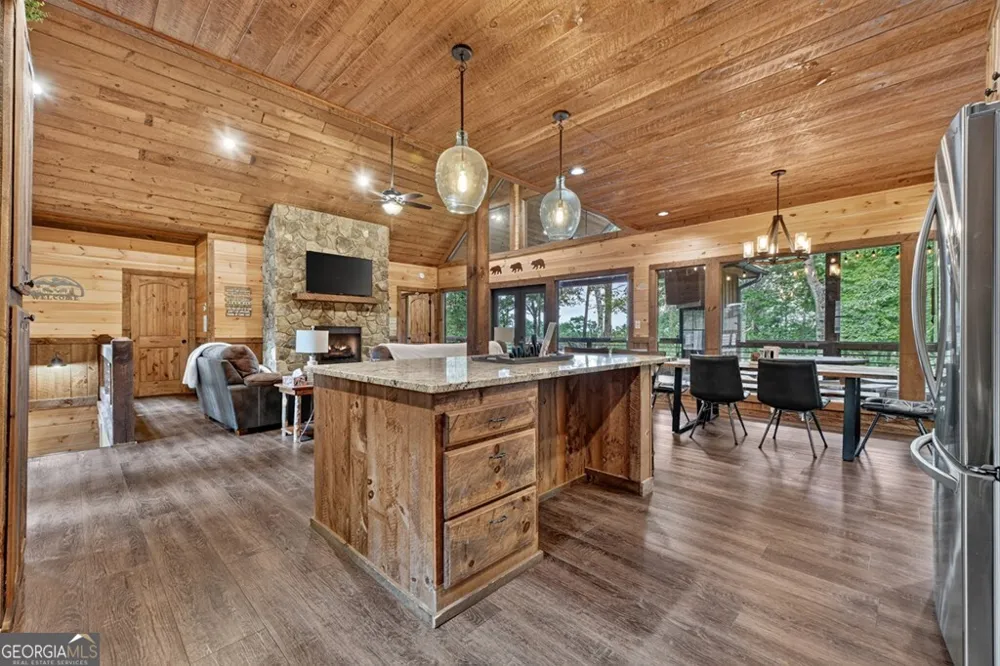 187 Hayden Way DR Morganton, GA 30560