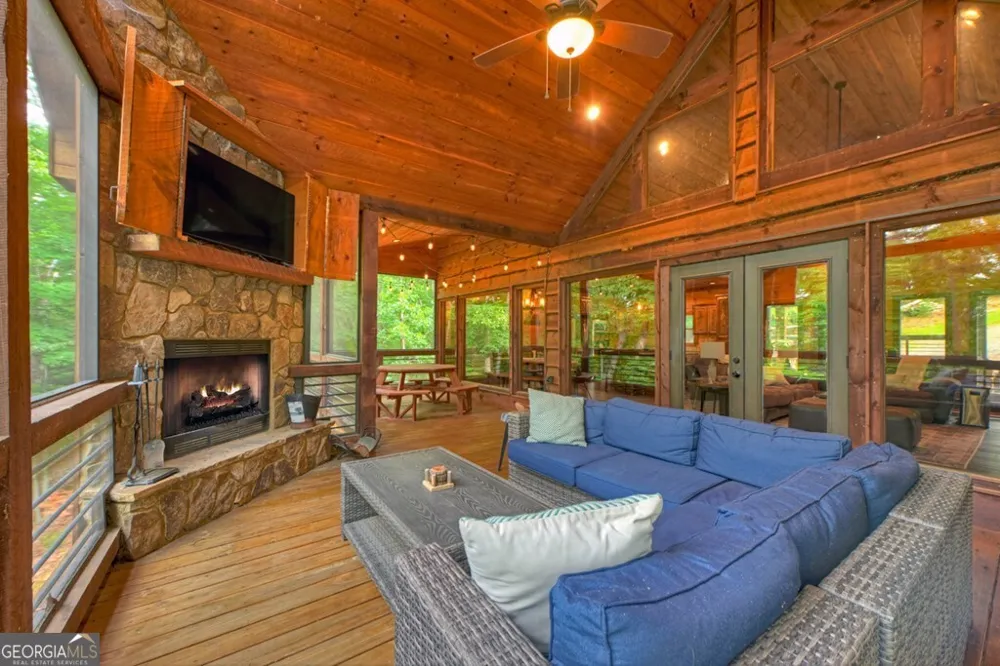 187 Hayden Way DR Morganton, GA 30560