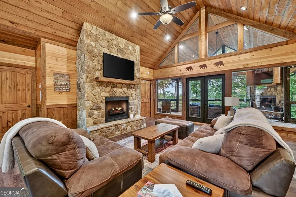 187 Hayden Way DR Morganton, GA 30560