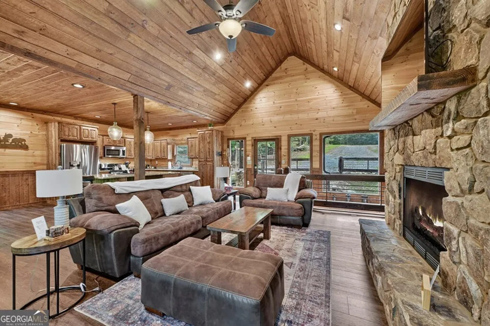 187 Hayden Way DR Morganton, GA 30560