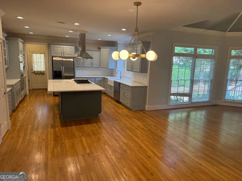 2120 Falling Water CT Cumming, GA 30041