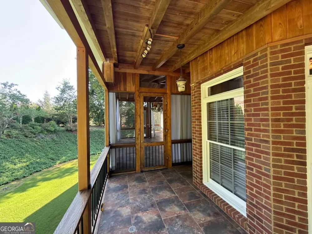 2120 Falling Water CT Cumming, GA 30041