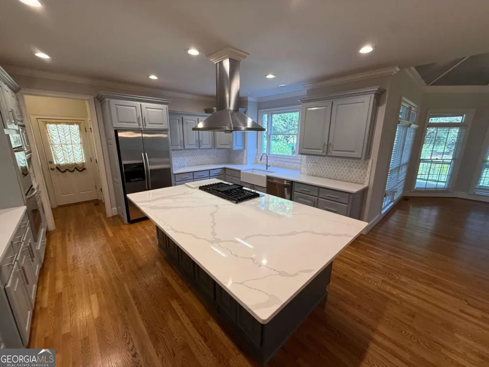 2120 Falling Water CT Cumming, GA 30041