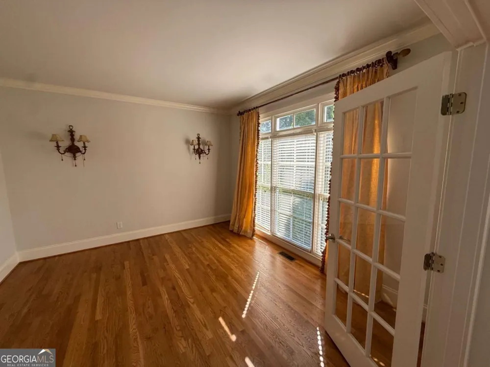 2120 Falling Water CT Cumming, GA 30041