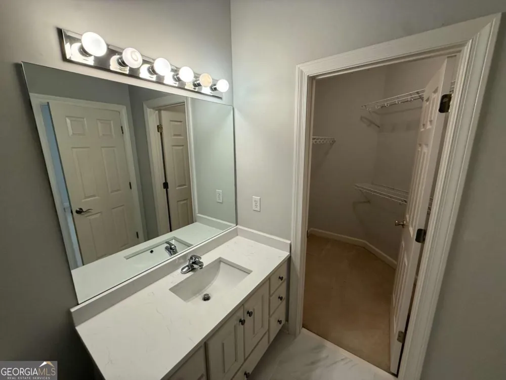 2120 Falling Water CT Cumming, GA 30041