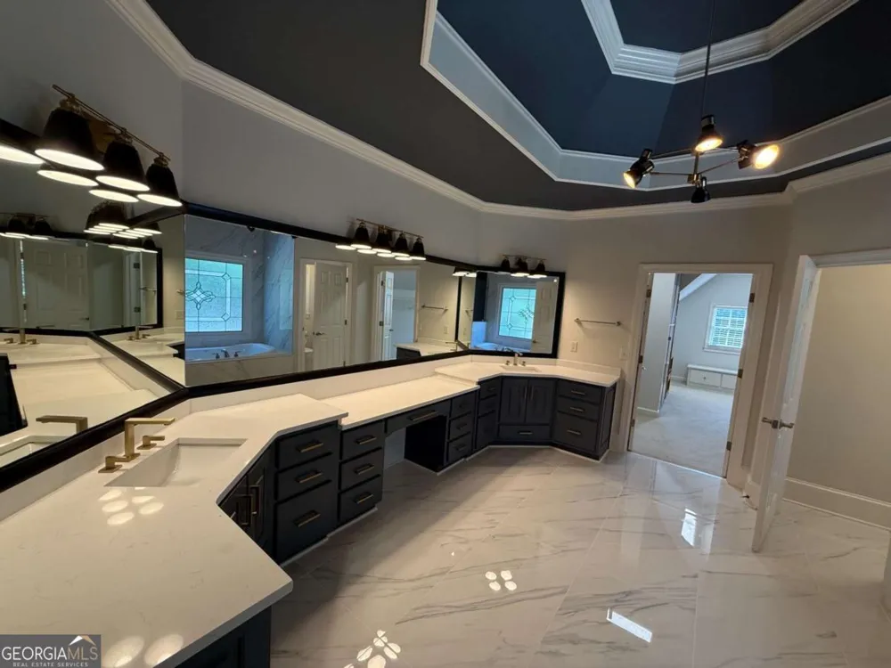 2120 Falling Water CT Cumming, GA 30041