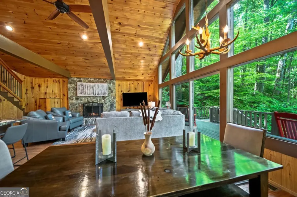 469 North Lake DR Ellijay, GA 30536