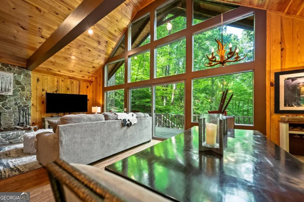 469 North Lake DR Ellijay, GA 30536