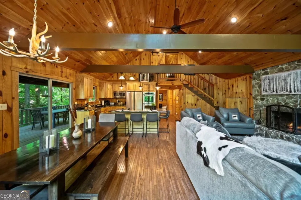 469 North Lake DR Ellijay, GA 30536