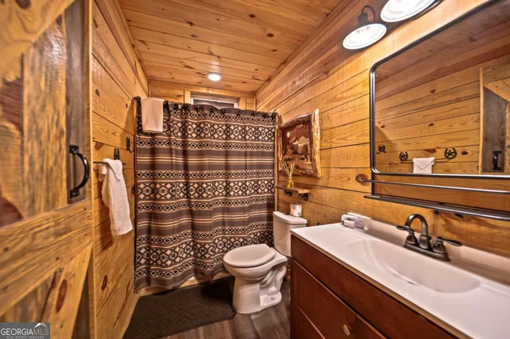 469 North Lake DR Ellijay, GA 30536
