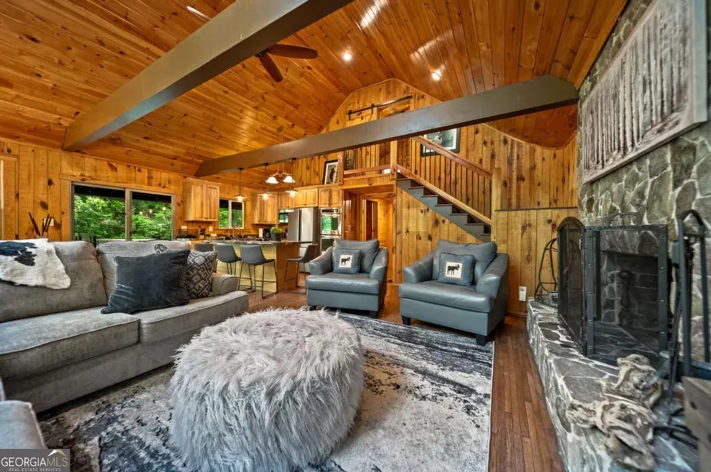 469 North Lake DR Ellijay, GA 30536