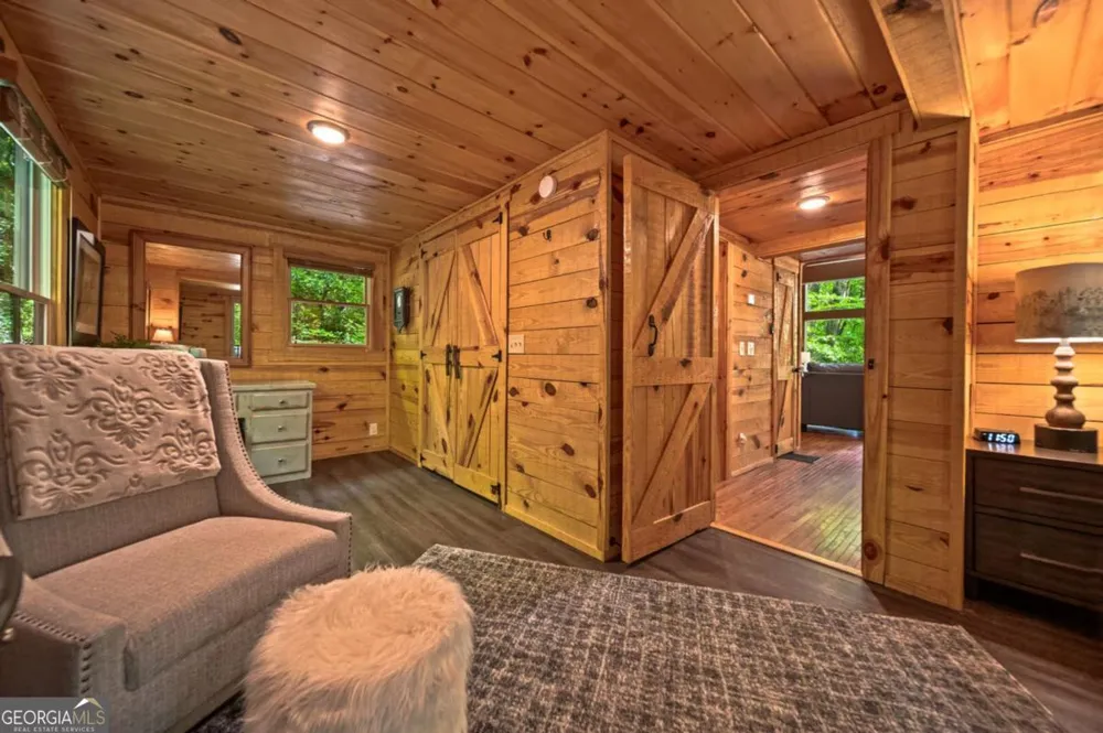 469 North Lake DR Ellijay, GA 30536