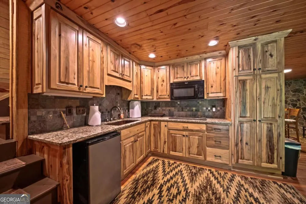 469 North Lake DR Ellijay, GA 30536