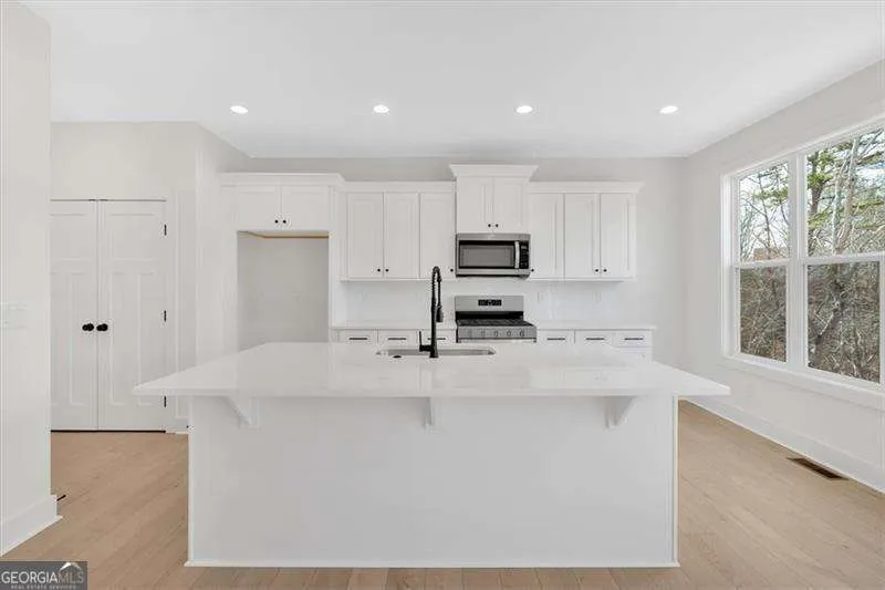 12 Altar Rock CT Cartersville, GA 30121