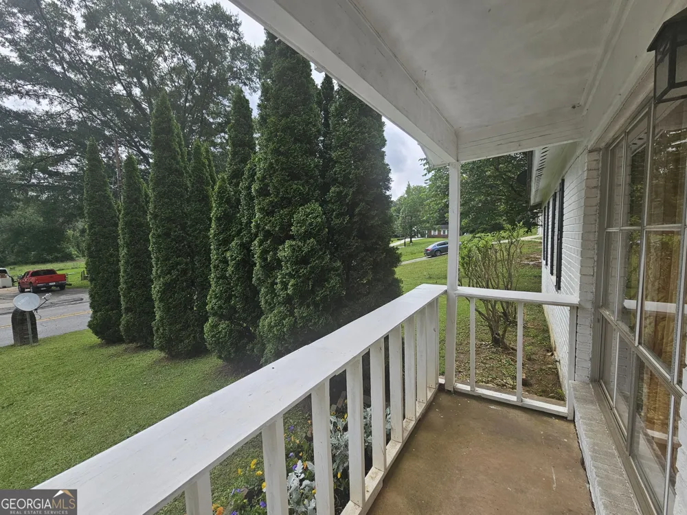349 Roxbury DR Riverdale, GA 30274