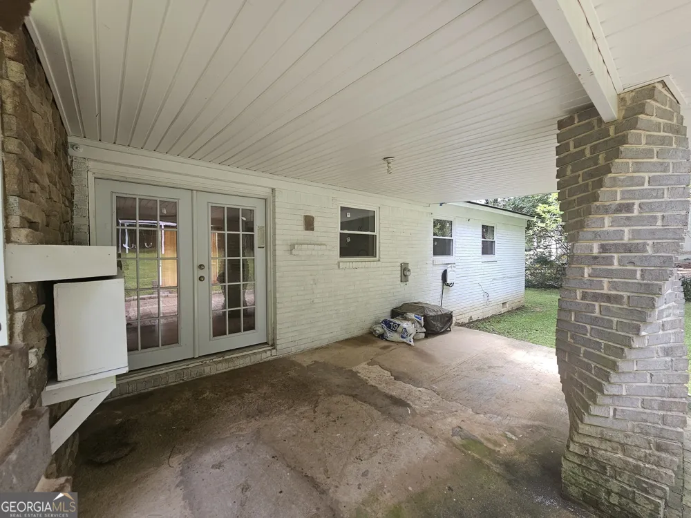 349 Roxbury DR Riverdale, GA 30274