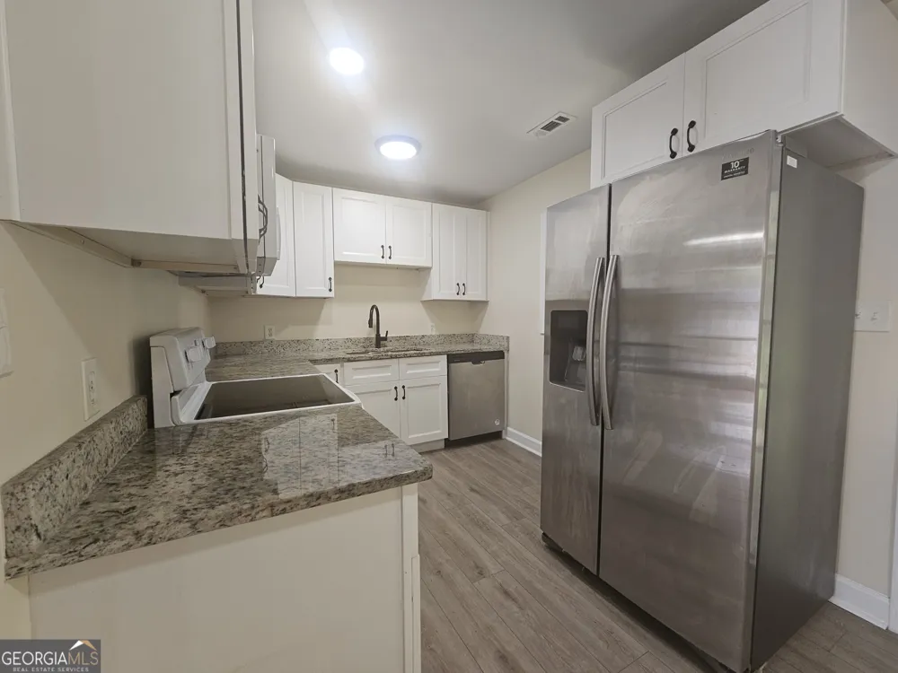 349 Roxbury DR Riverdale, GA 30274