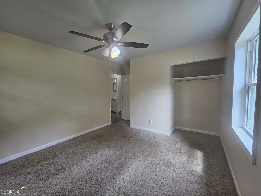 349 Roxbury DR Riverdale, GA 30274