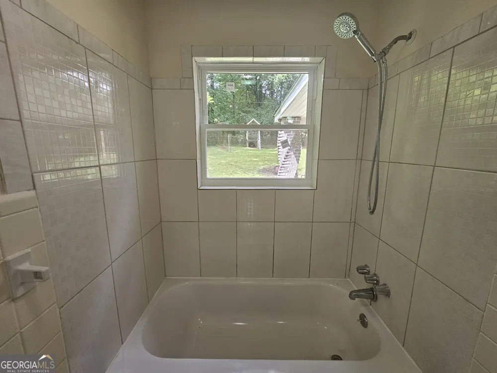 349 Roxbury DR Riverdale, GA 30274