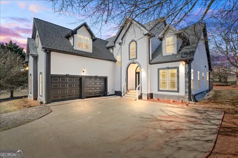 3955 Pucketts RD