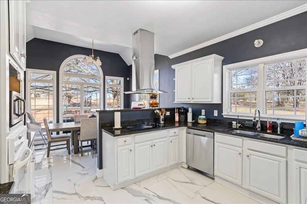 3955 Pucketts RD Snellville, GA 30039