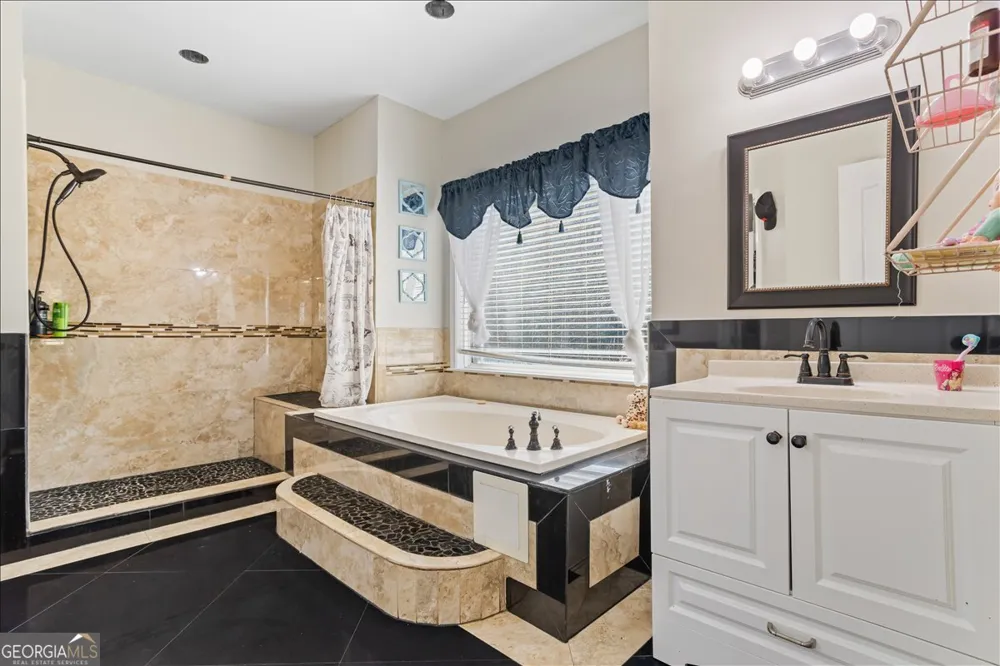 3955 Pucketts RD Snellville, GA 30039