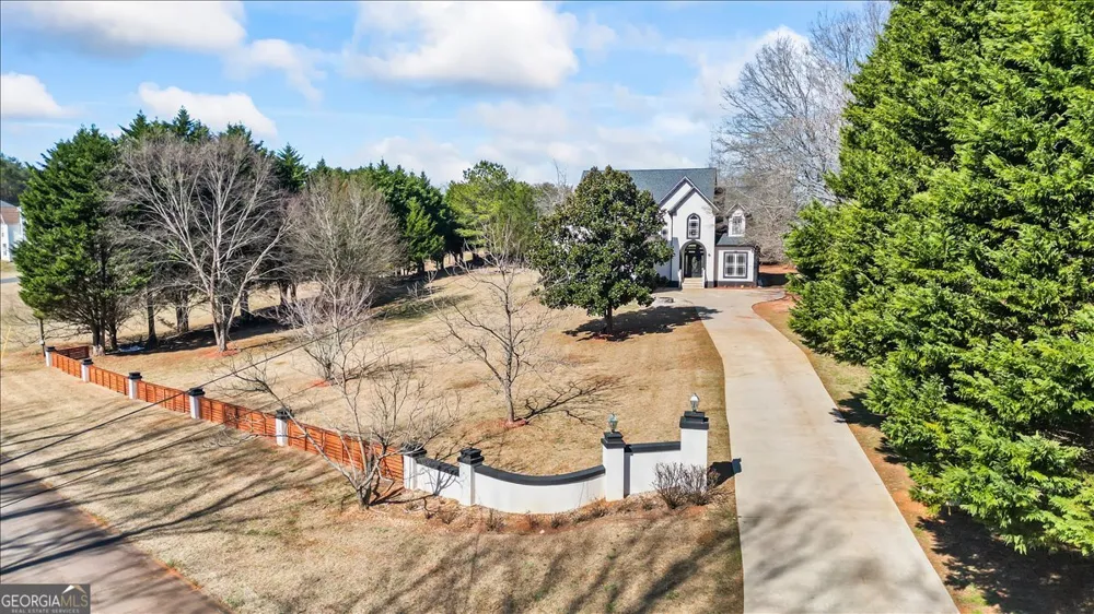 3955 Pucketts RD Snellville, GA 30039