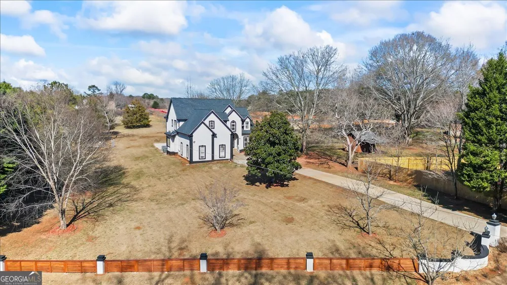 3955 Pucketts RD Snellville, GA 30039