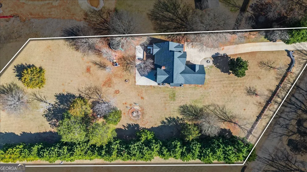 3955 Pucketts RD Snellville, GA 30039