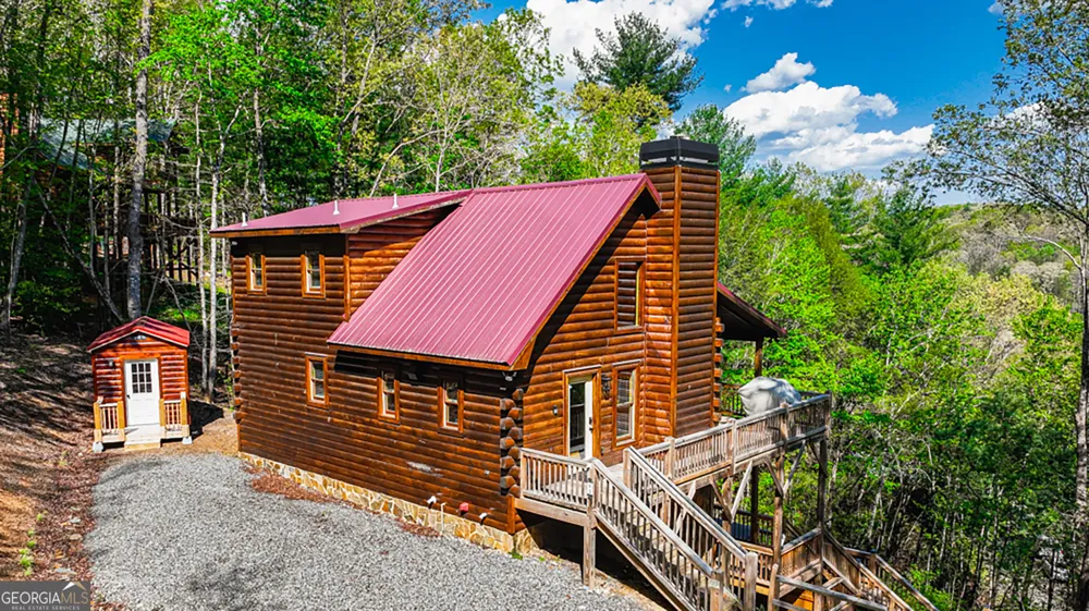 43 S Dustin DR Ellijay, GA 30540