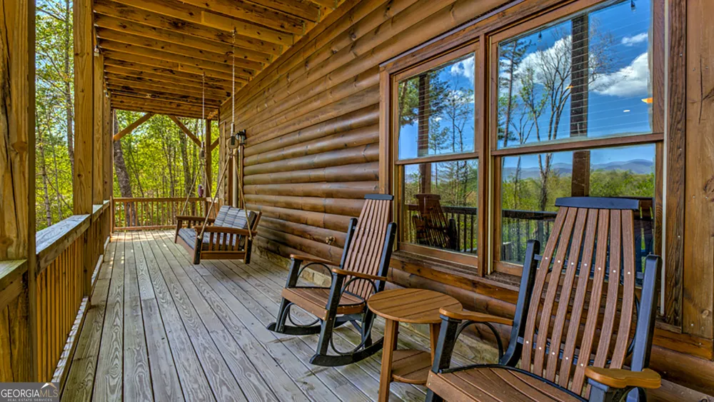 43 S Dustin DR Ellijay, GA 30540