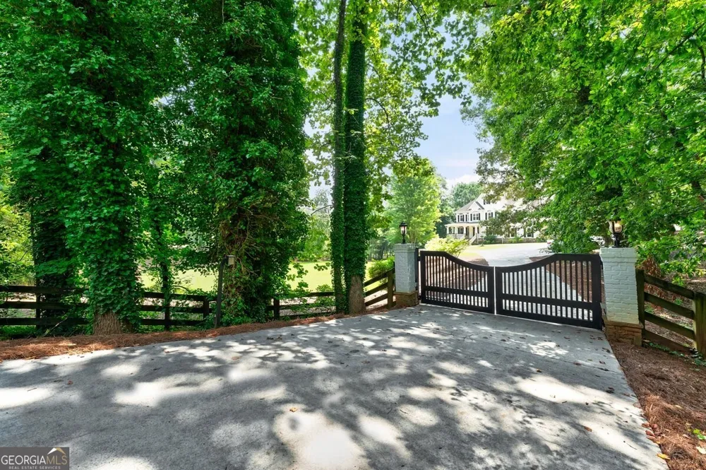 14025 Freemanville RD Milton, GA 30004