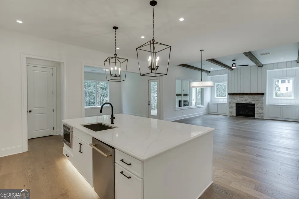 2975 N Bogan RD NE Buford, GA 30519