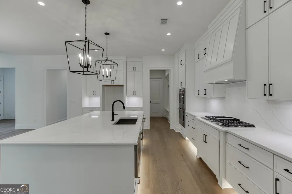 2975 N Bogan RD NE Buford, GA 30519