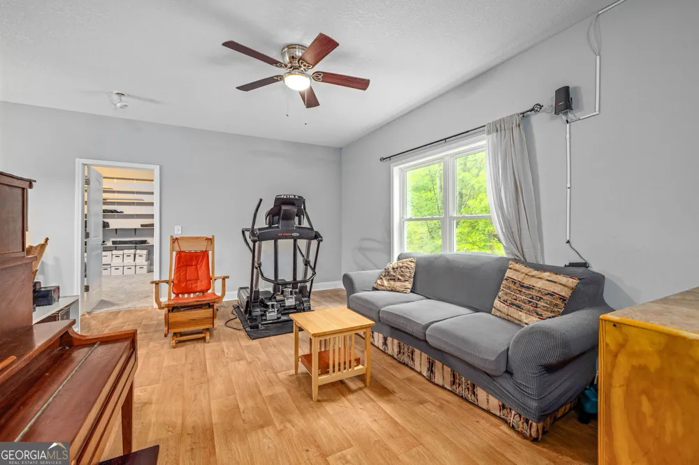527 Louden Ridge RD Alto, GA 30510