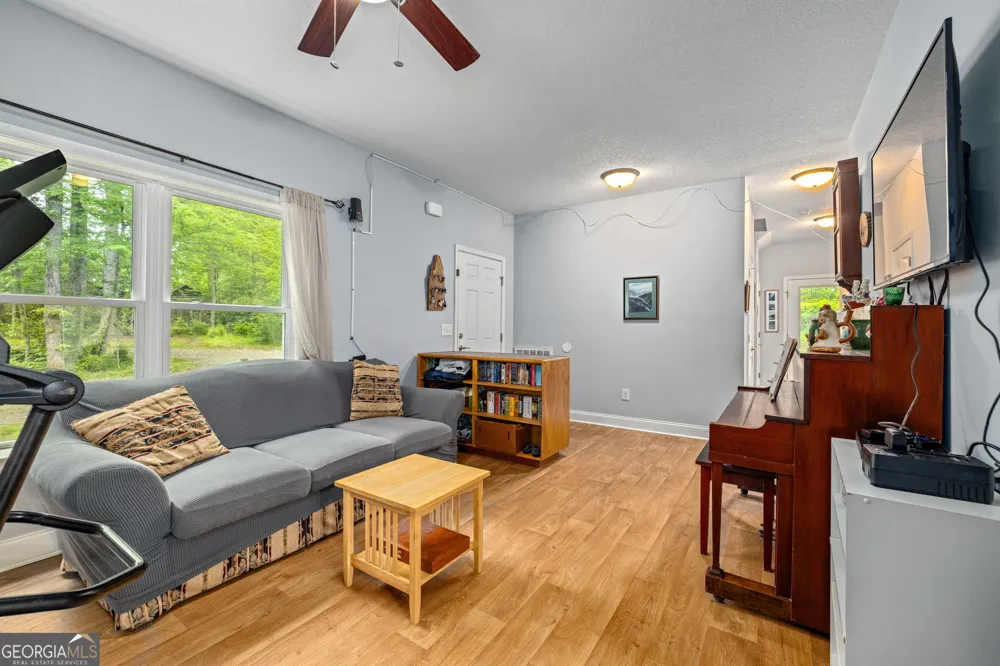 527 Louden Ridge RD Alto, GA 30510