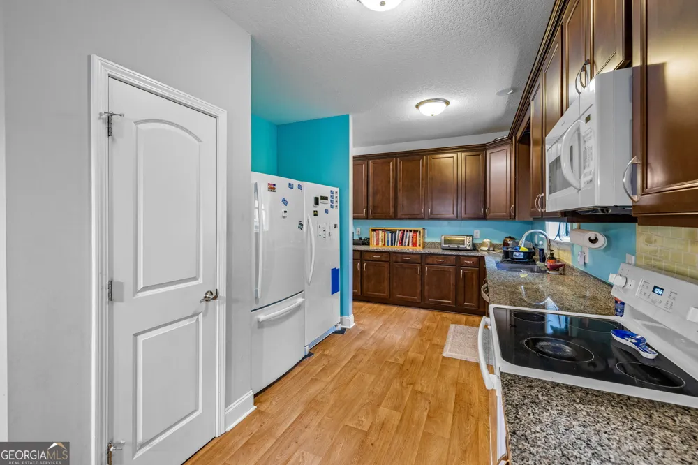527 Louden Ridge RD Alto, GA 30510