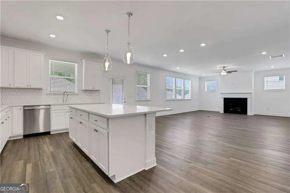 3198 Shirecrest Lane Dacula, GA 30019