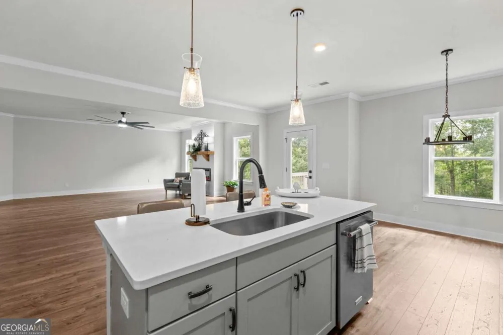 149 Silvercrest DR Acworth, GA 30101