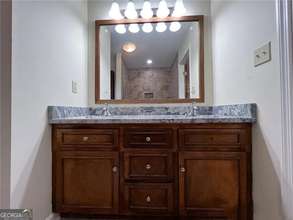 195 Deerfield RD Bogart, GA 30622