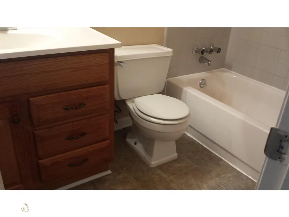 125 Tiburon CT Lithonia, GA 30038